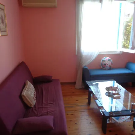 Tonias Place * Corfu (city)